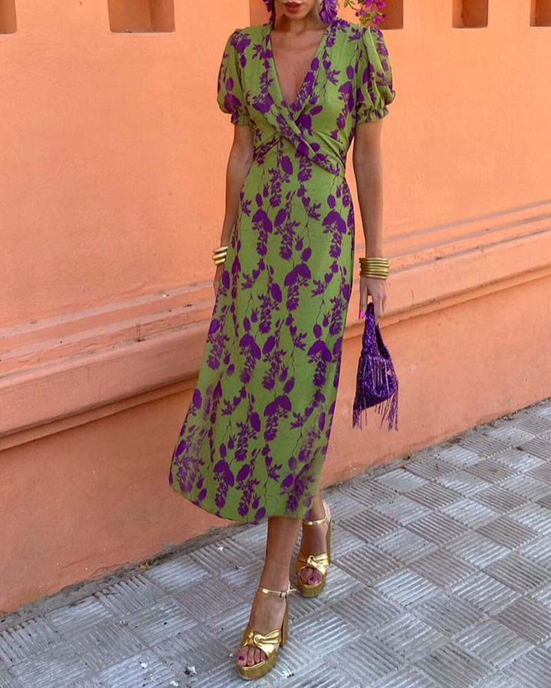 Aria - Robe Élégante à Col V Profond avec Motif Feuilles