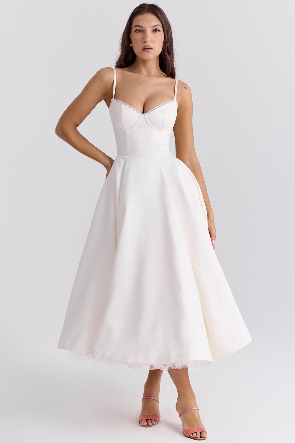 Ruby - Robe Élégante et Sophistiquée pour Occasions Spéciales