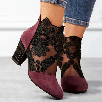 Charlotte - Talons Élégants en Dentelle Fleurie avec Détails Faits Main