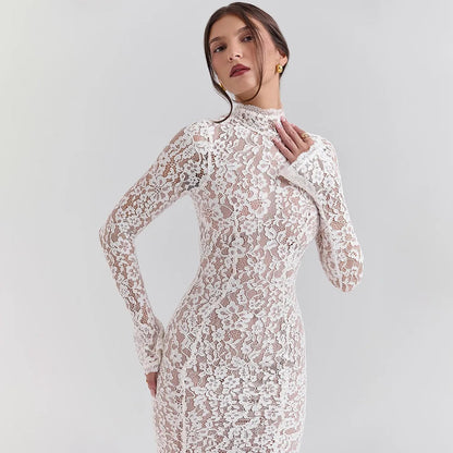 Riley – Robe Près du Corps en Dentelle à Col Montant et Taille Haute – Blanc