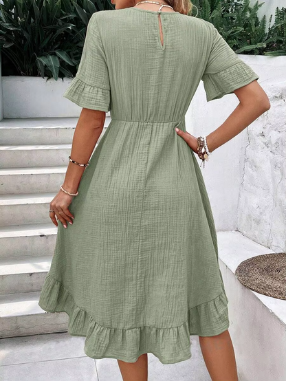 Avery - Robe Élégante à Col Rond Volanté