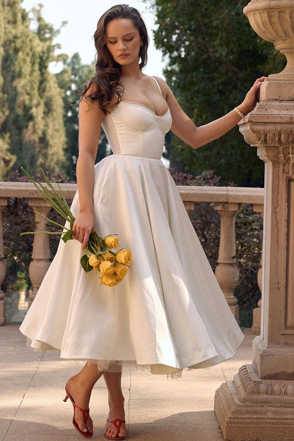 Ruby - Robe Élégante et Sophistiquée pour Occasions Spéciales